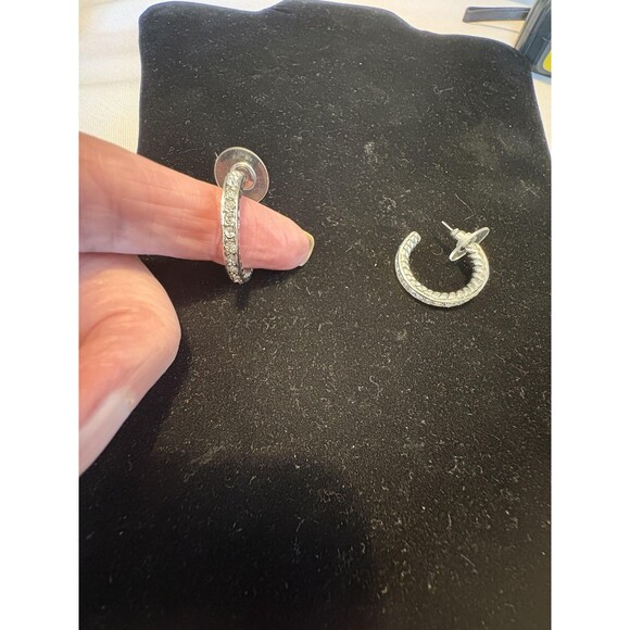 Silver Tone Half Hoop Earrings Womens Crystal Accents Textured 1 Inch Pair - Picture 2 of 4